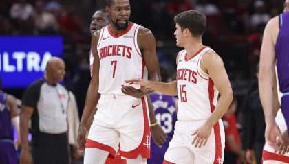 stake官方-火箭胜活塞！5人缺阵，让1套首发？仅8人出战，乌度卡派超级残阵